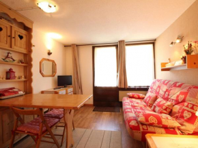 Studio rénové 4 pers, centre village, proche pistes et commerces - FR-1-572-61